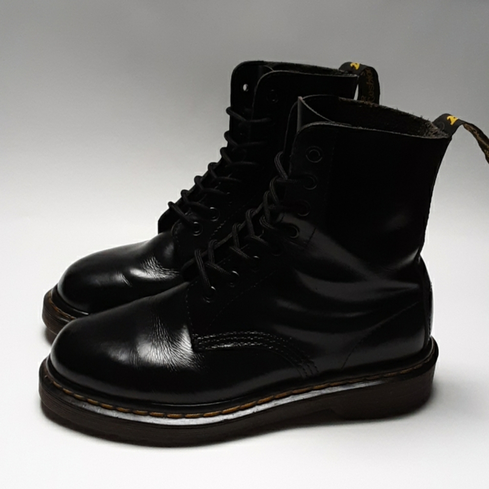 Dr. Martens England size 6